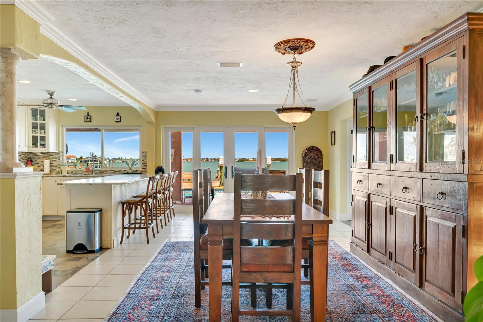 THREE PALMS POINT - Residential