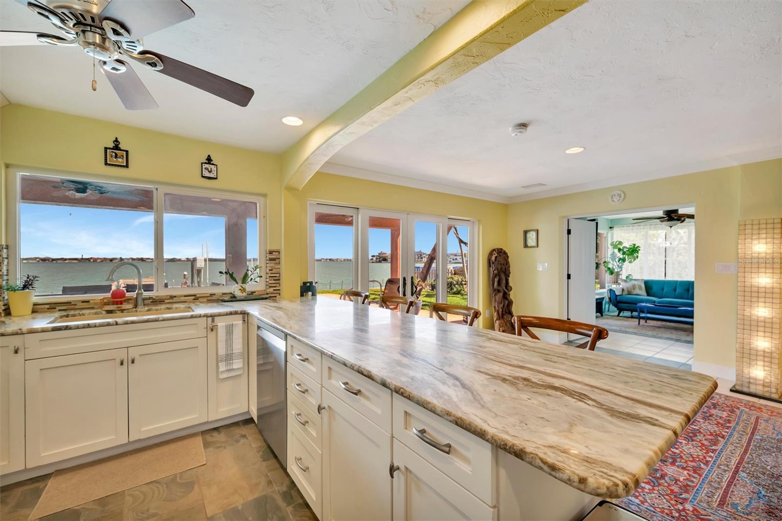 THREE PALMS POINT - Residential