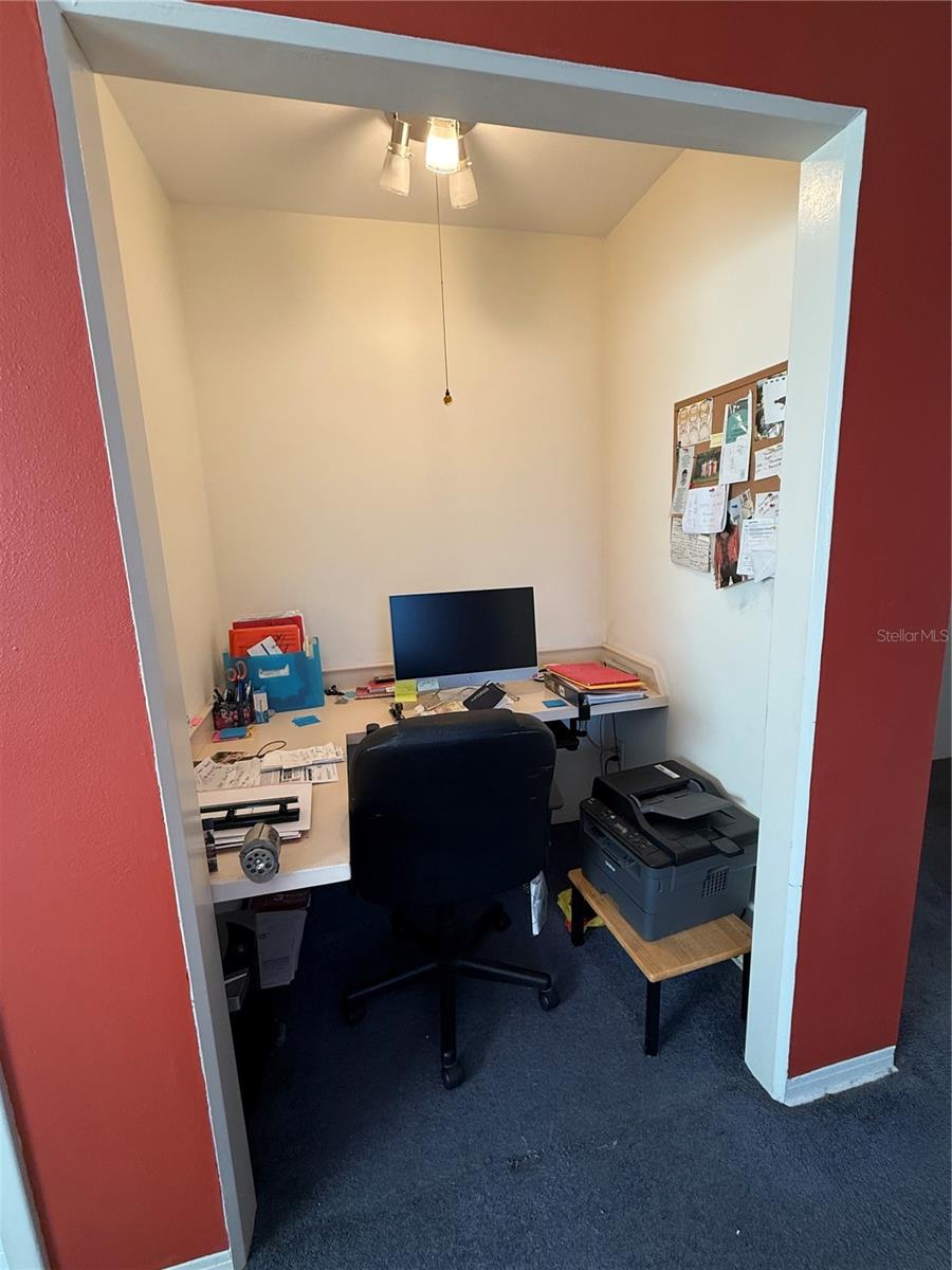 GLEN RIDGE MANOR - Residential