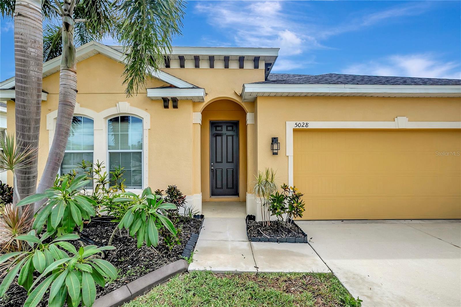 5028 INSHORE LANDING DRIVE