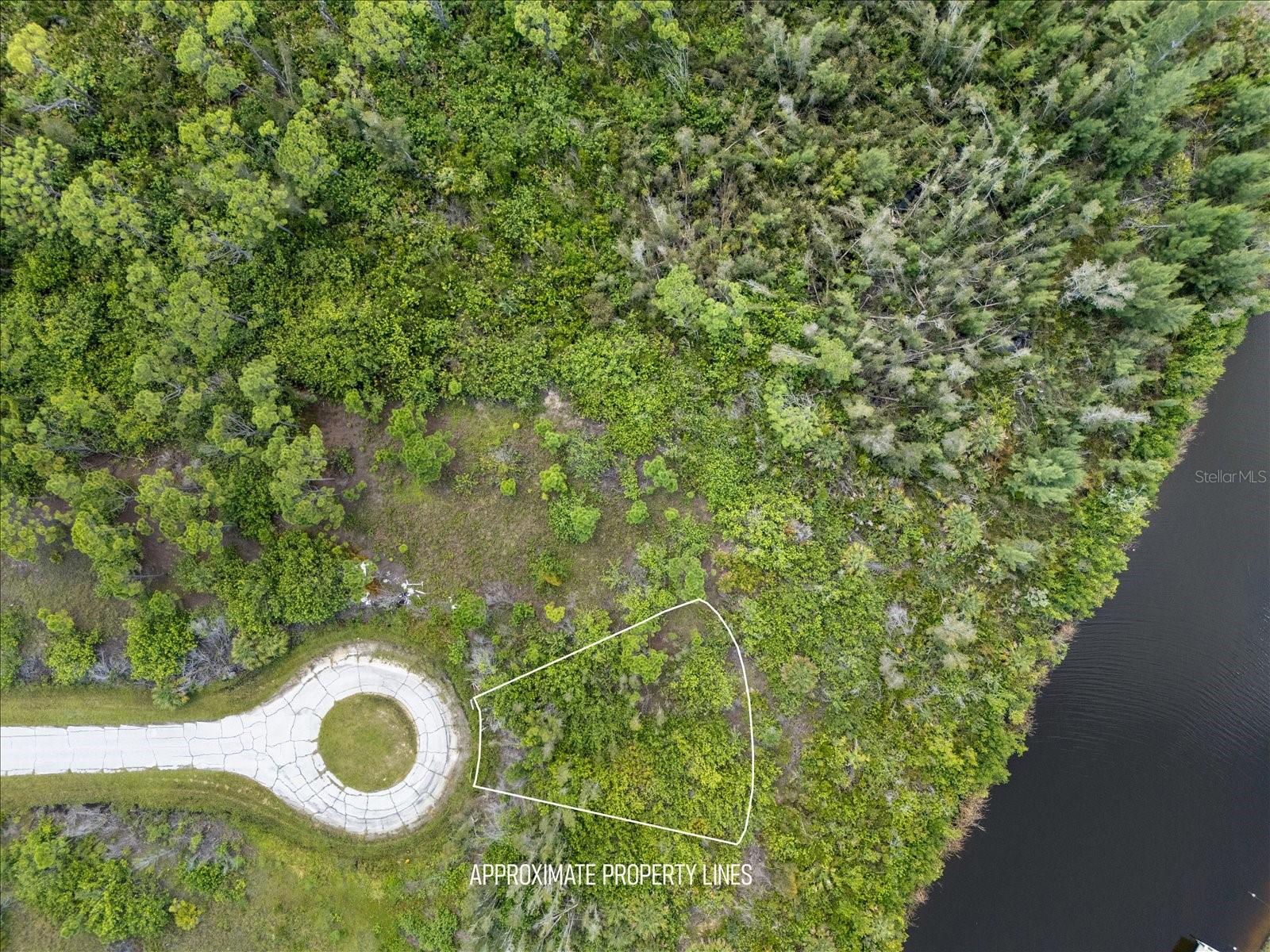 PORT CHARLOTTE SEC 94 01 STREP - Land