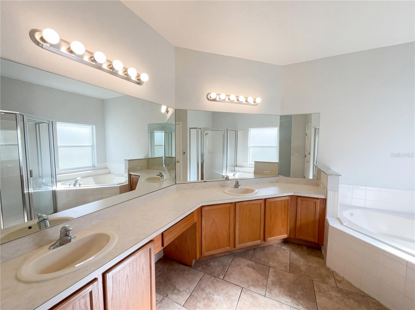 BELLALAGO PH 3M - Residential