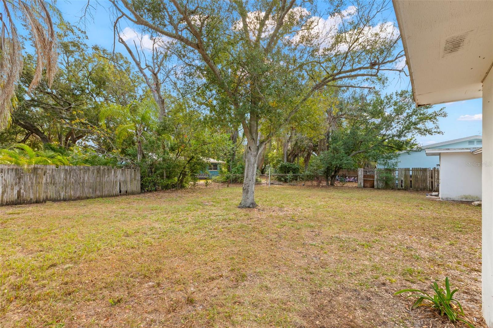 HERITAGE LANE - Residential Income