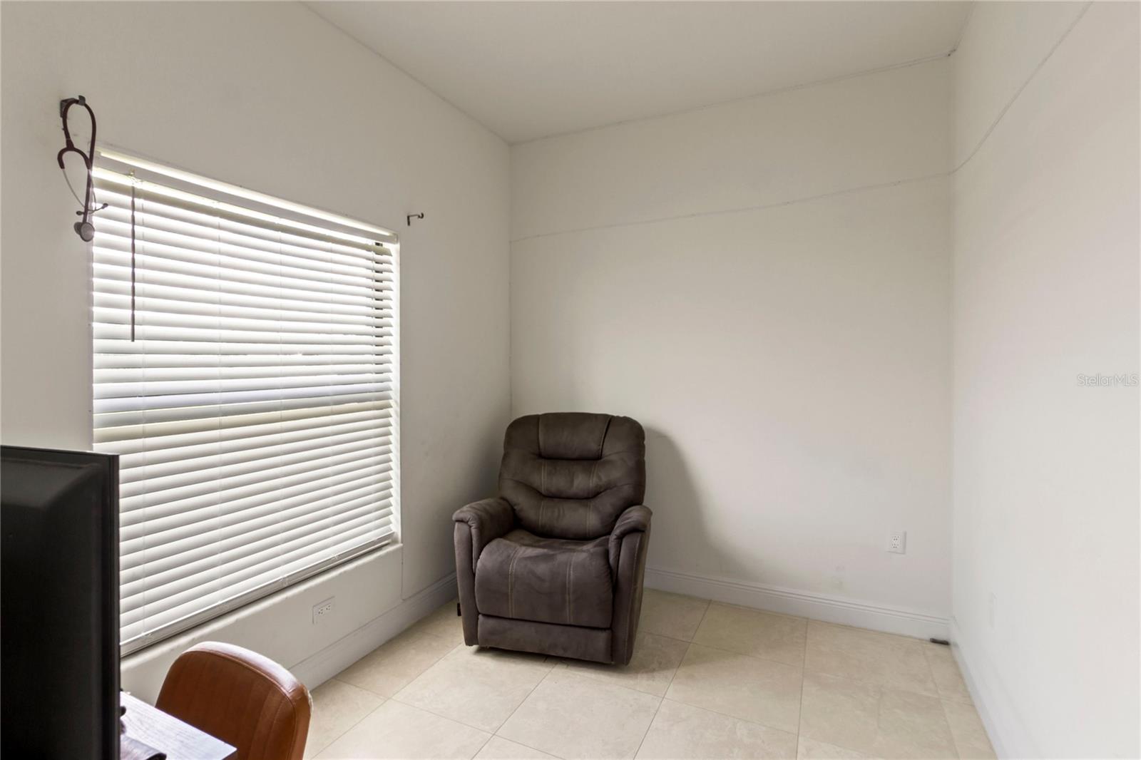 GOLDEN GATE ESTATE UNIT 69 - Residential