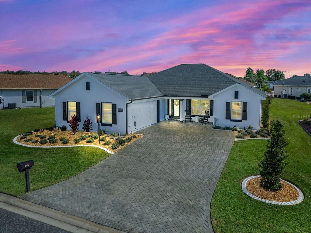 Photo of 17335 SE 111th Avenue, Summerfield, FL 34491 (MLS # G5110308)