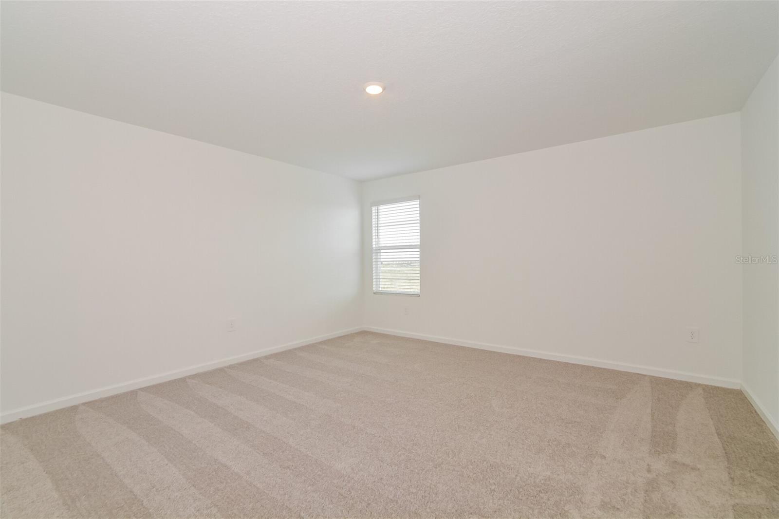 HAMILTON BLUFF SUB - Residential Lease