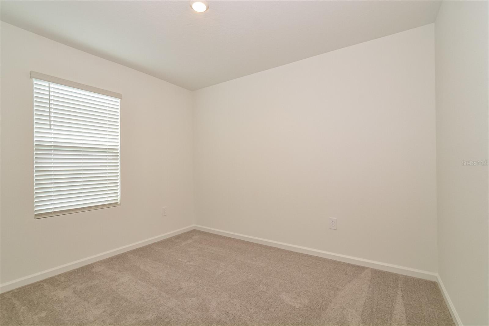 HAMILTON BLUFF SUB - Residential Lease