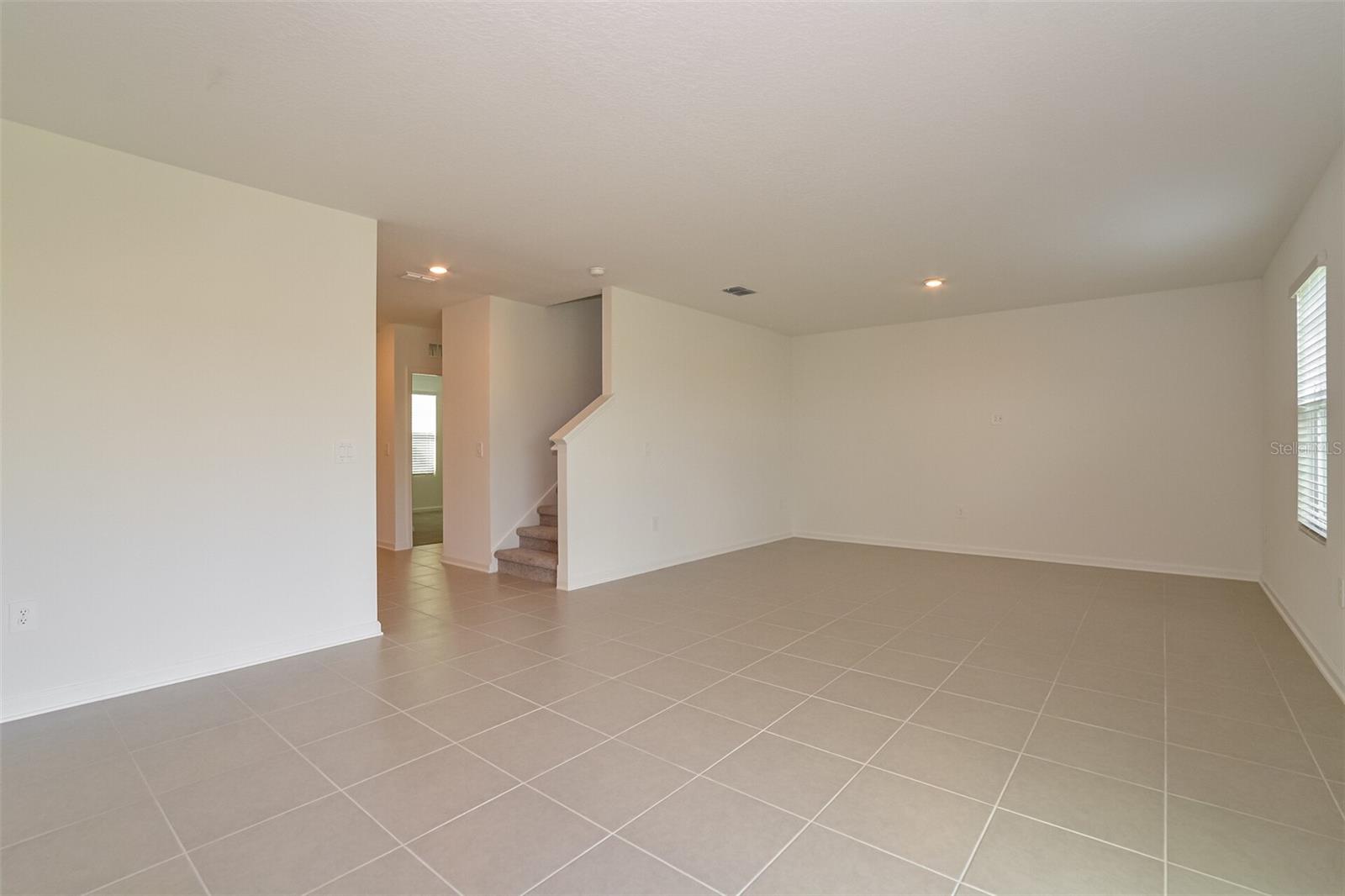 HAMILTON BLUFF SUB - Residential Lease