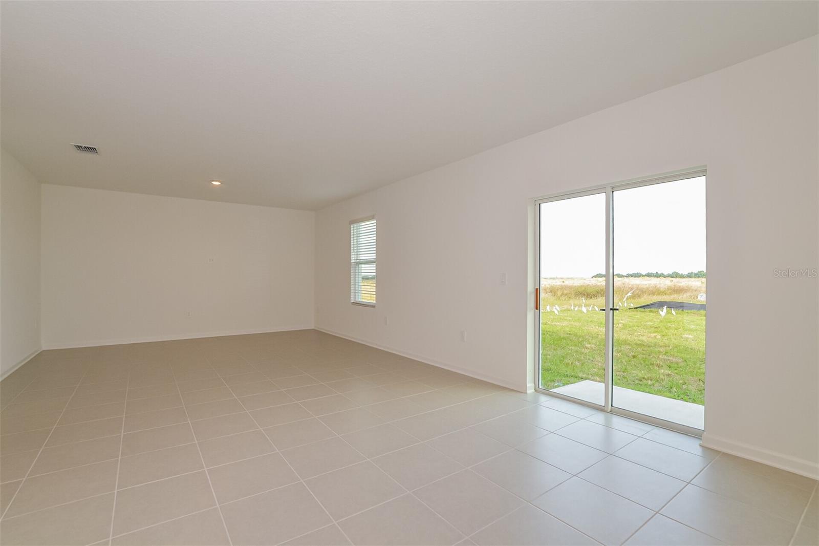 HAMILTON BLUFF SUB - Residential Lease