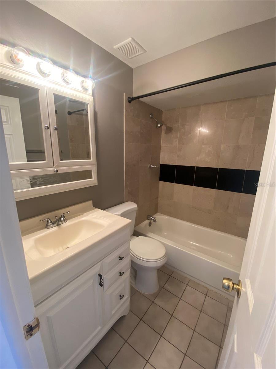 FAIRFIELD VILLAGE - Residential Lease