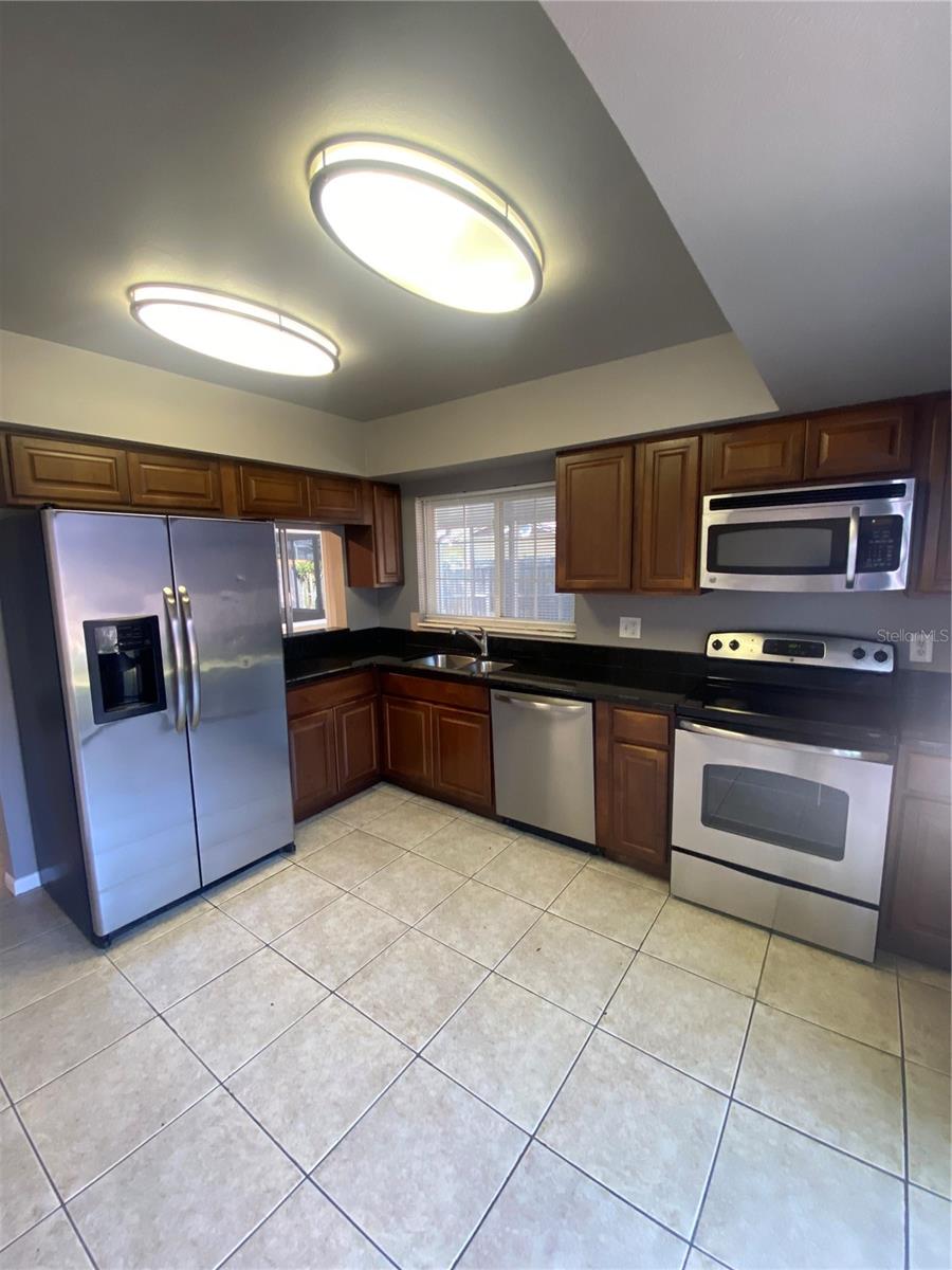 FAIRFIELD VILLAGE - Residential Lease