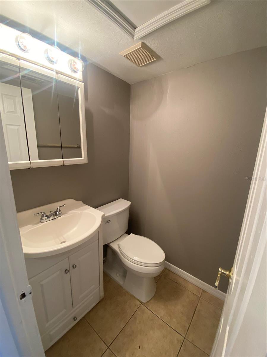 FAIRFIELD VILLAGE - Residential Lease