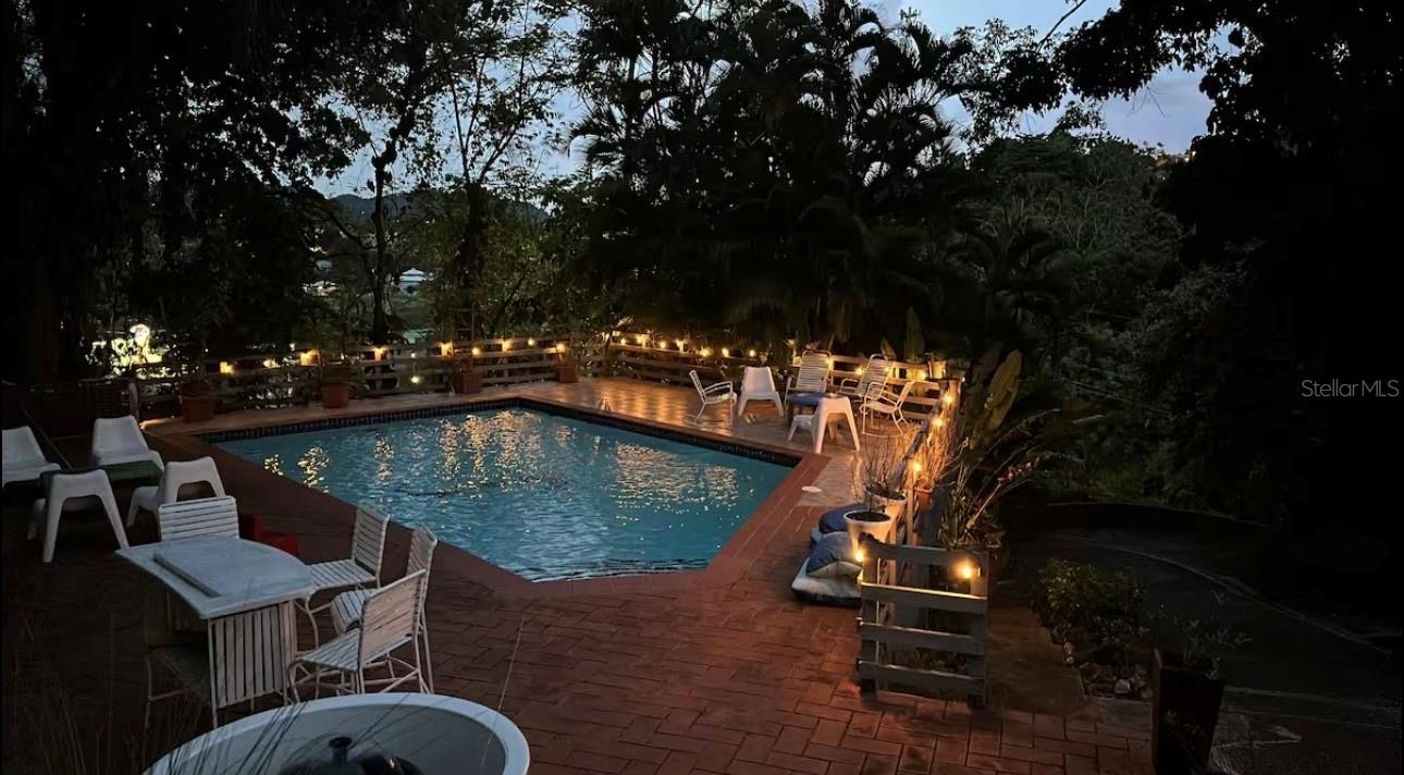 BEVERLY HILLS - Residential