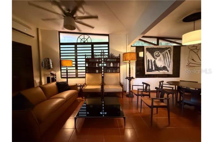 BEVERLY HILLS - Residential