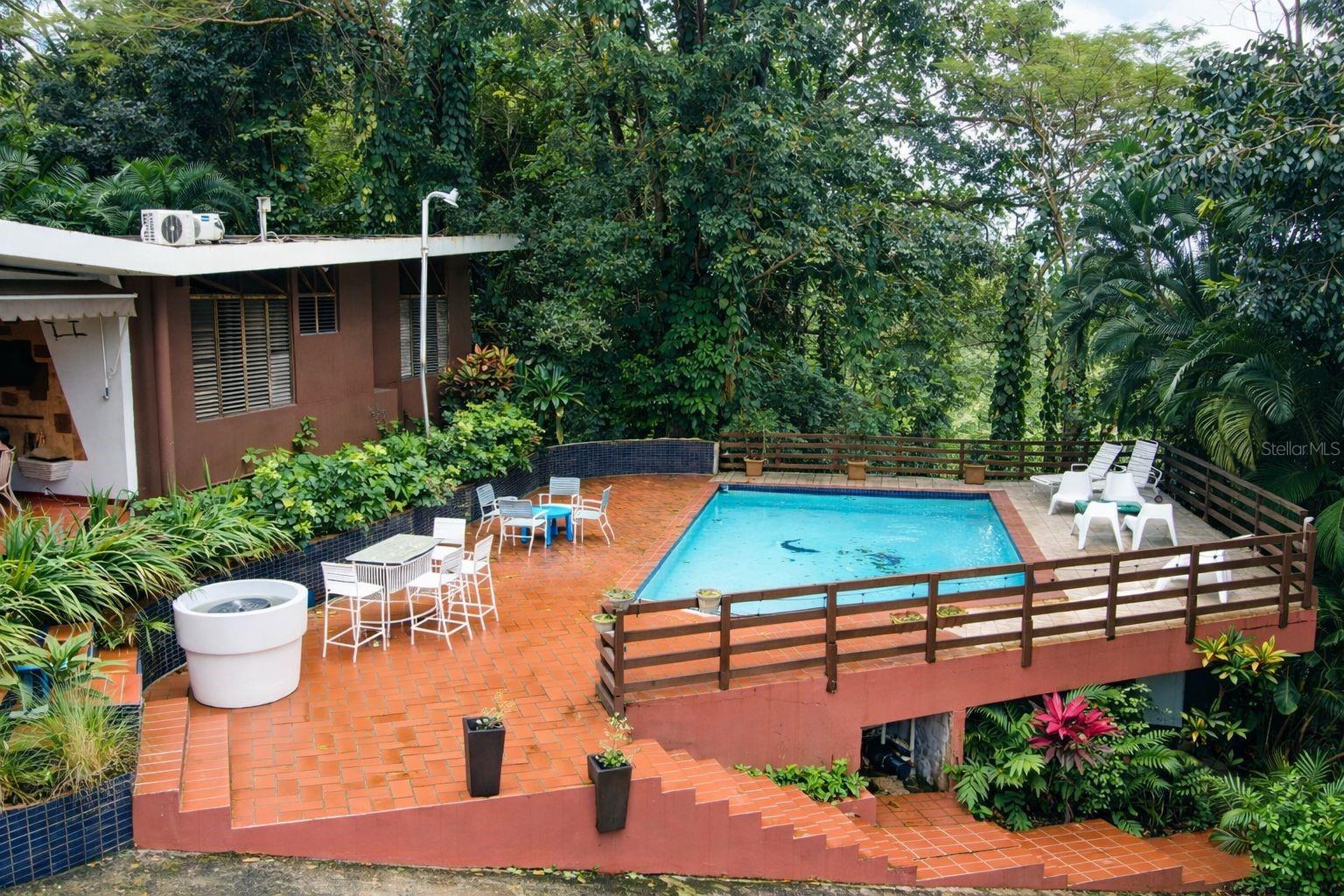 BEVERLY HILLS - Residential