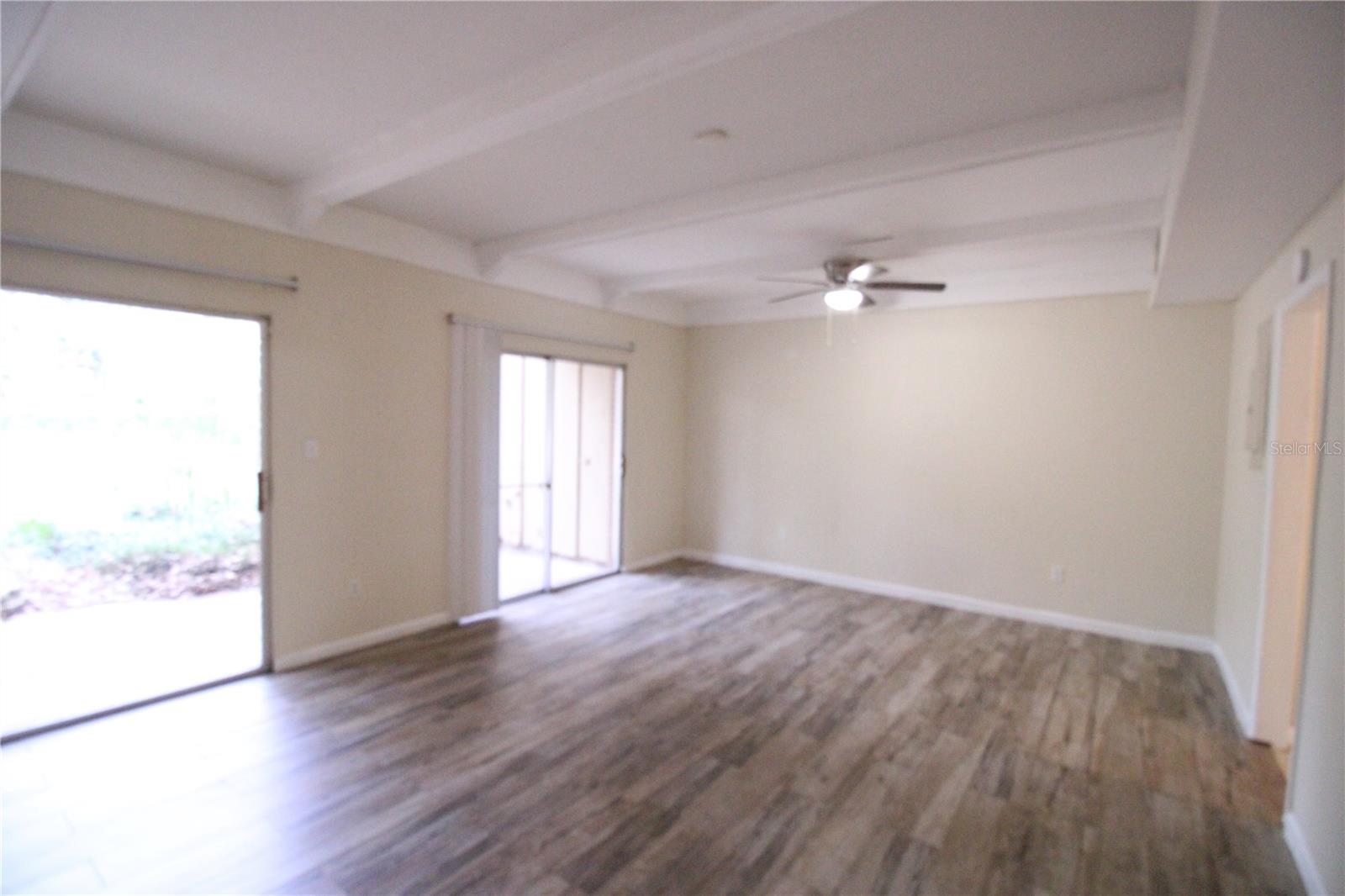 HAWTHORNE RESERVE - Residential Lease