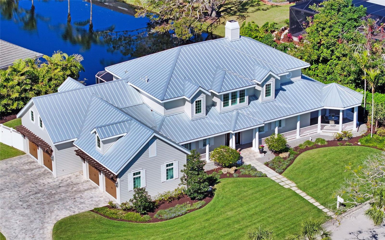 1543 EASTBROOK DRIVE