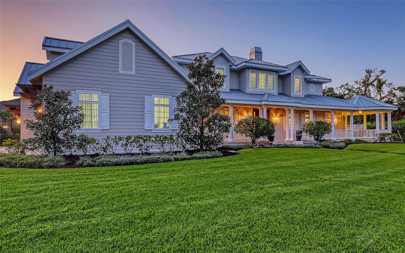 1543 EASTBROOK DRIVE