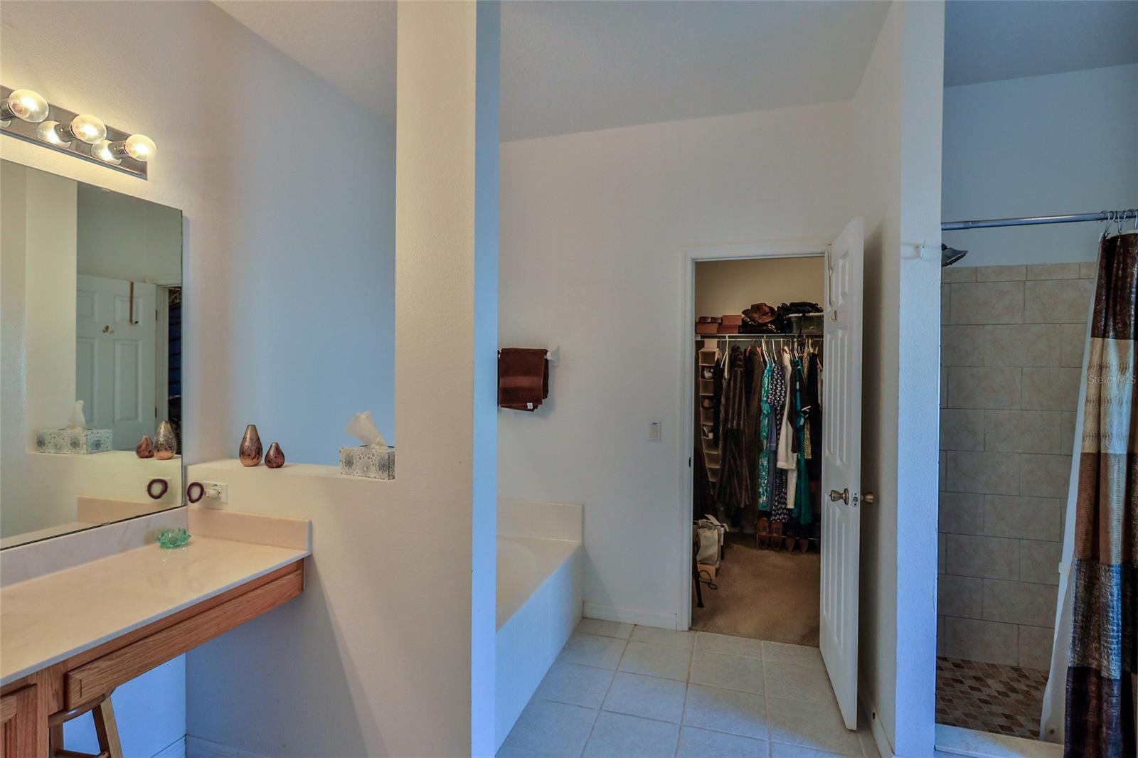 Florida Shors 12 - Residential