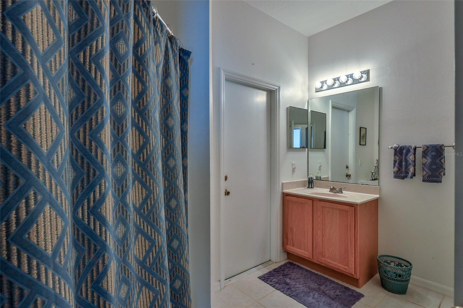 Florida Shors 12 - Residential