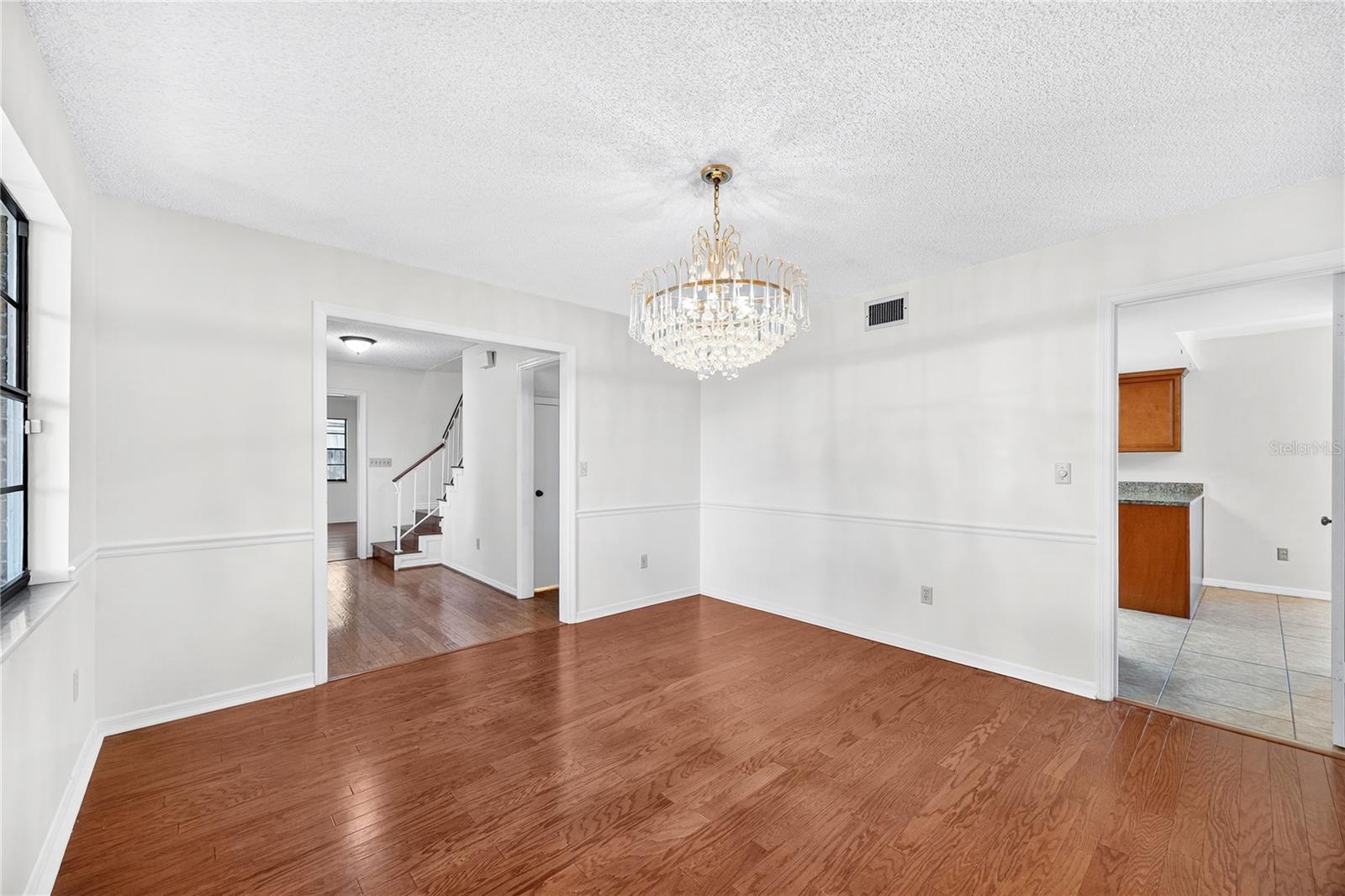 KINGS ROW - Residential