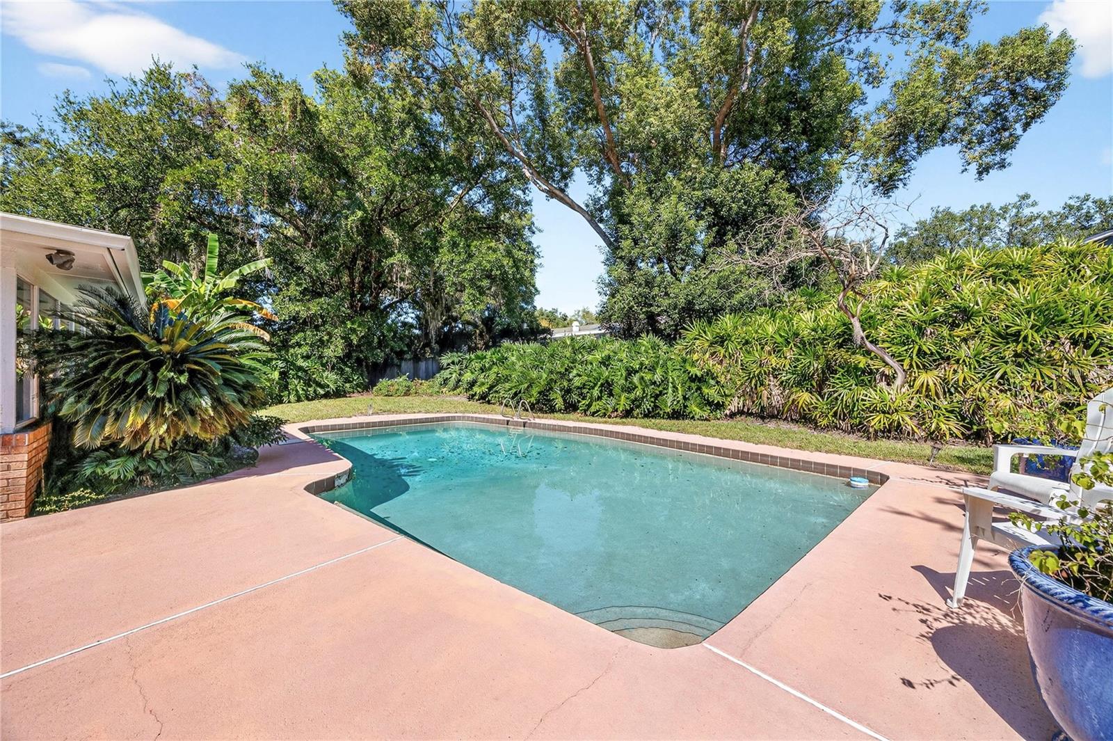 KINGS ROW - Residential