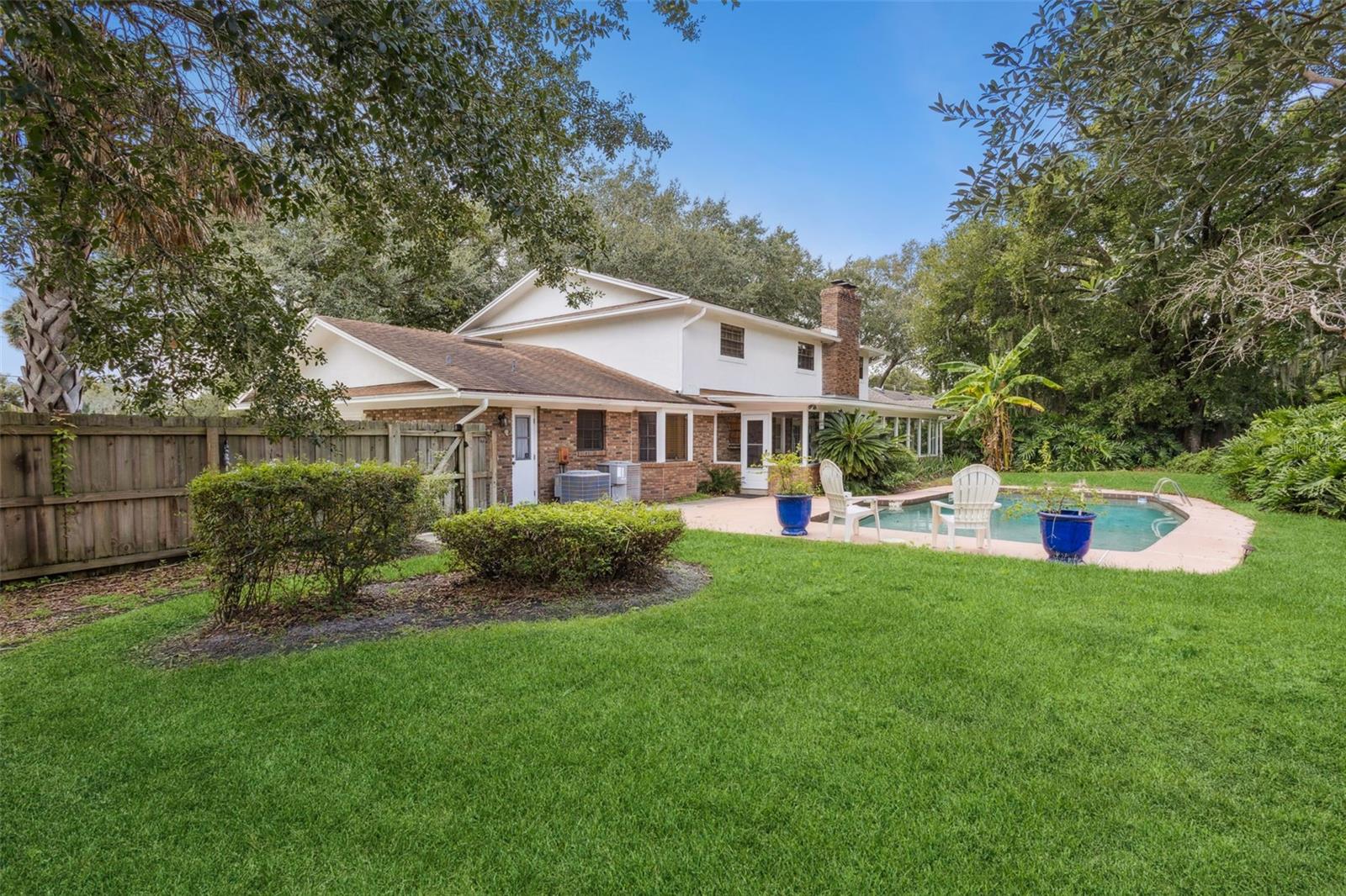 KINGS ROW - Residential