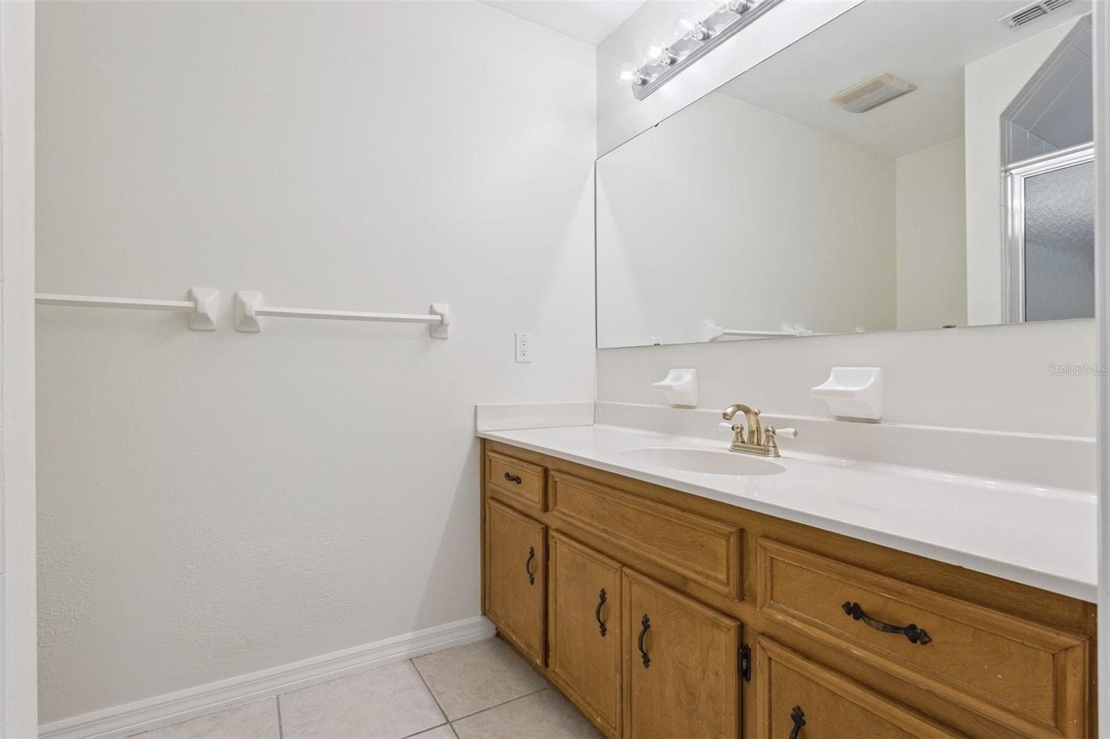 KINGS ROW - Residential