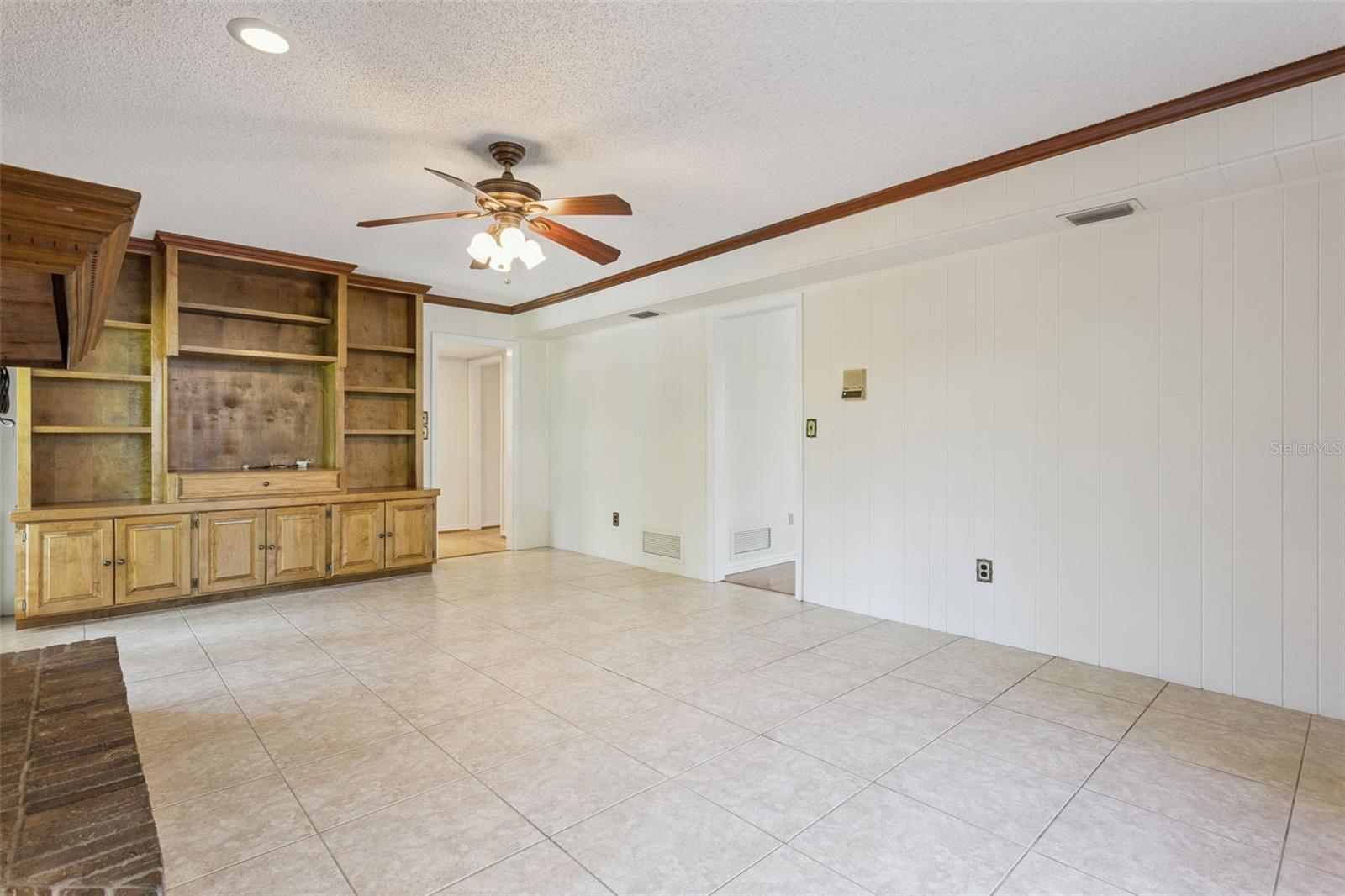 KINGS ROW - Residential