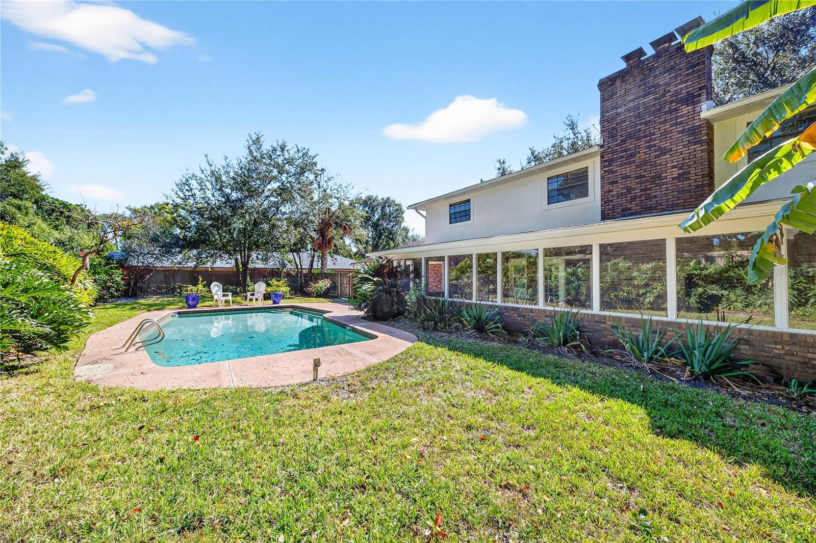 KINGS ROW - Residential