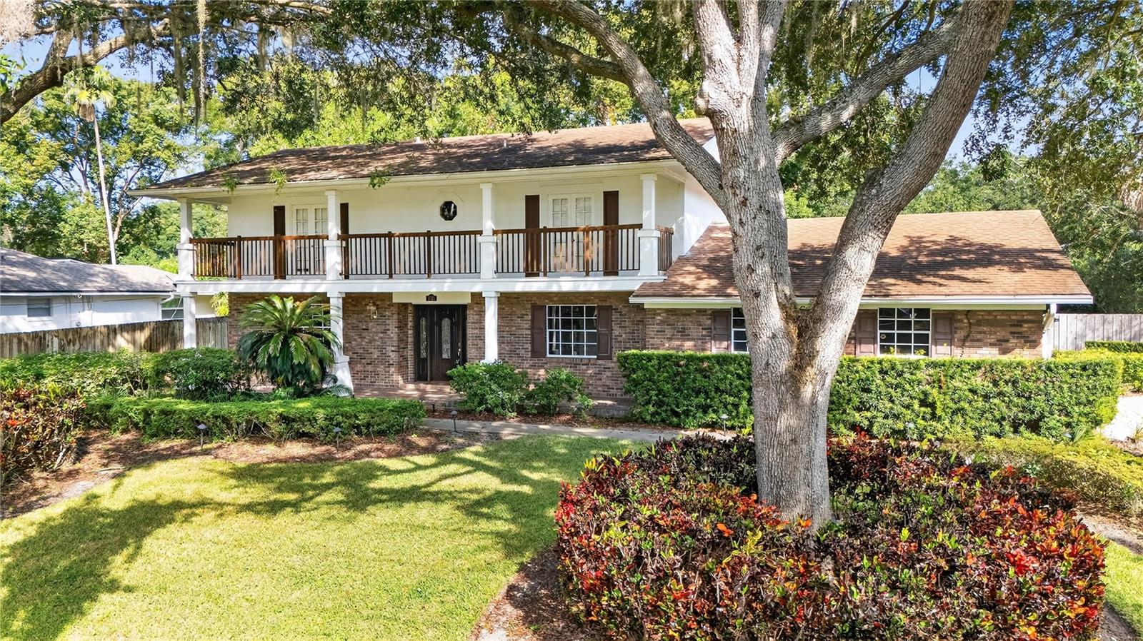 KINGS ROW - Residential