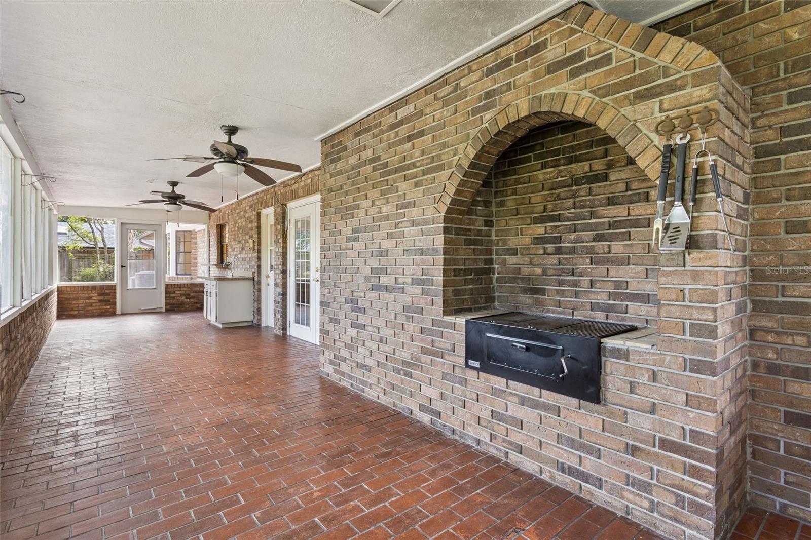 KINGS ROW - Residential