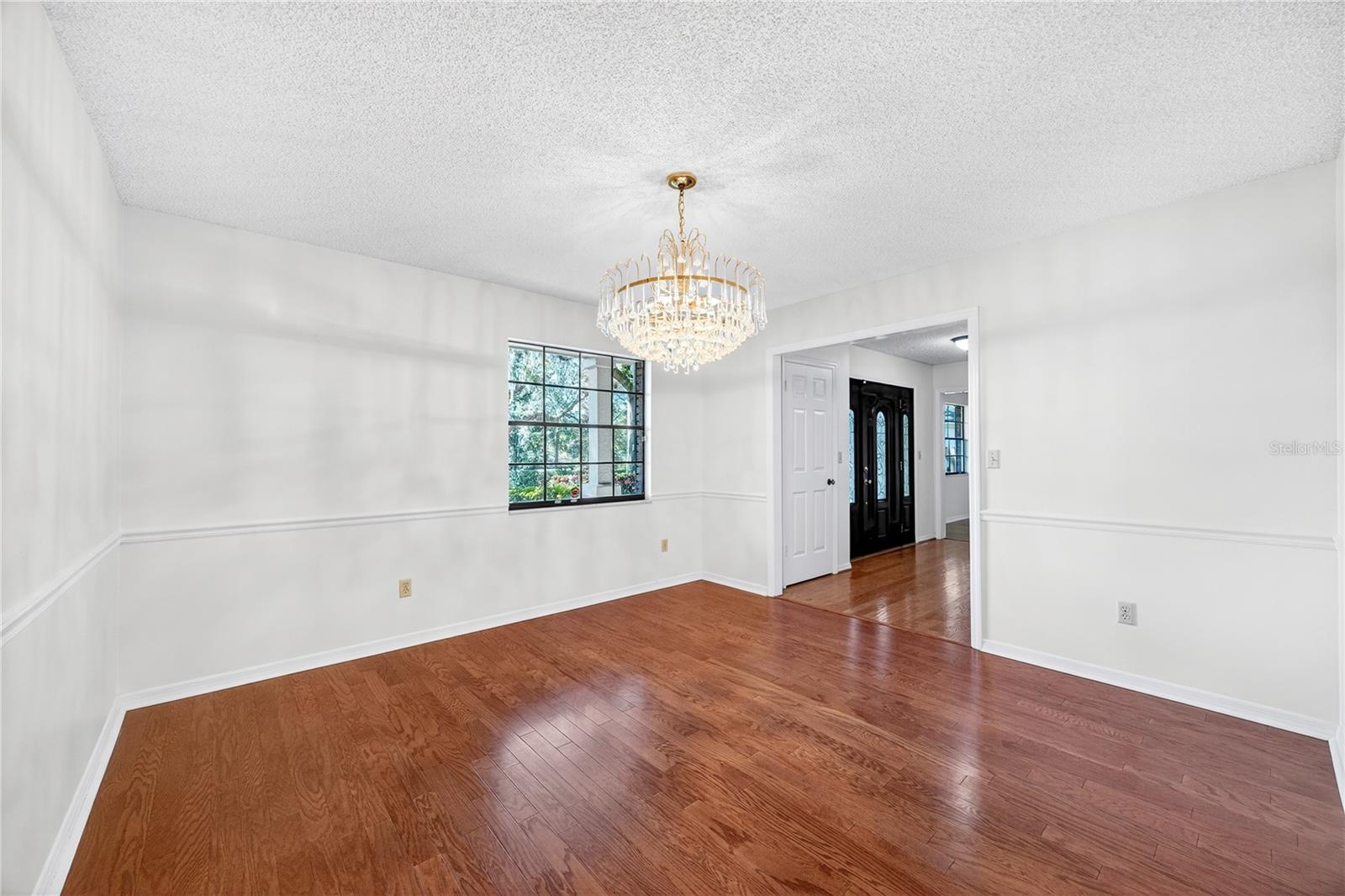 KINGS ROW - Residential