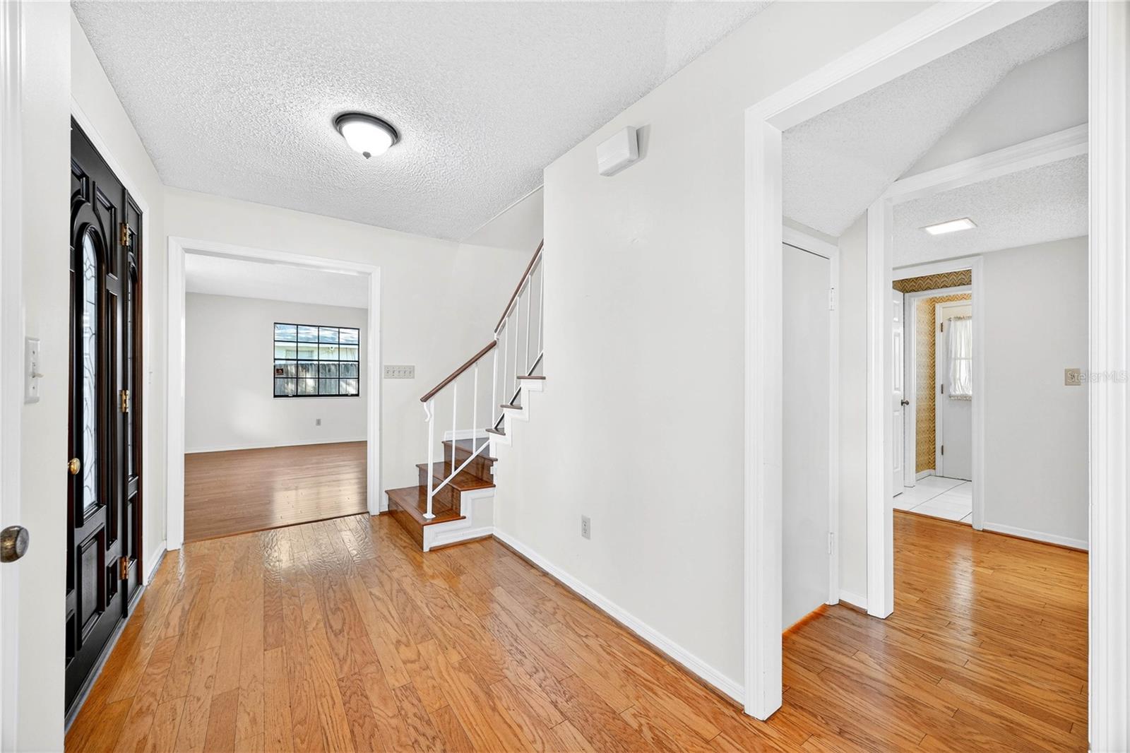 KINGS ROW - Residential