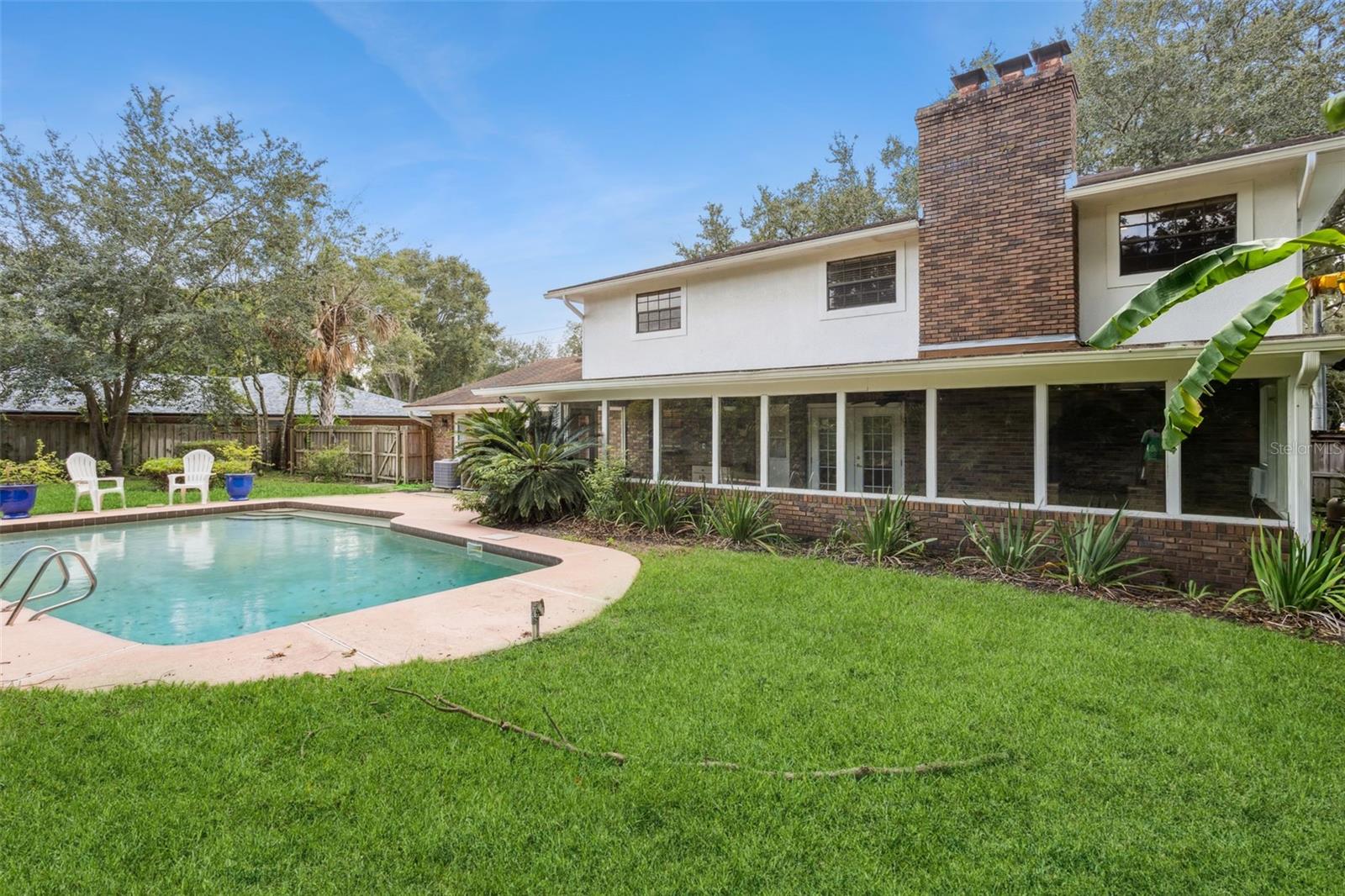 KINGS ROW - Residential