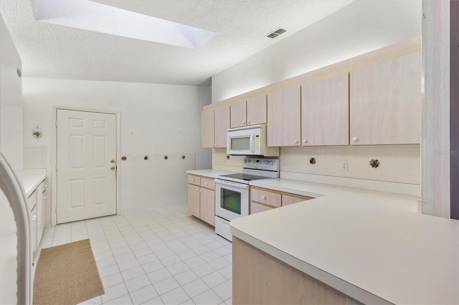 SPRUCE CREEK SOUTH - Residential