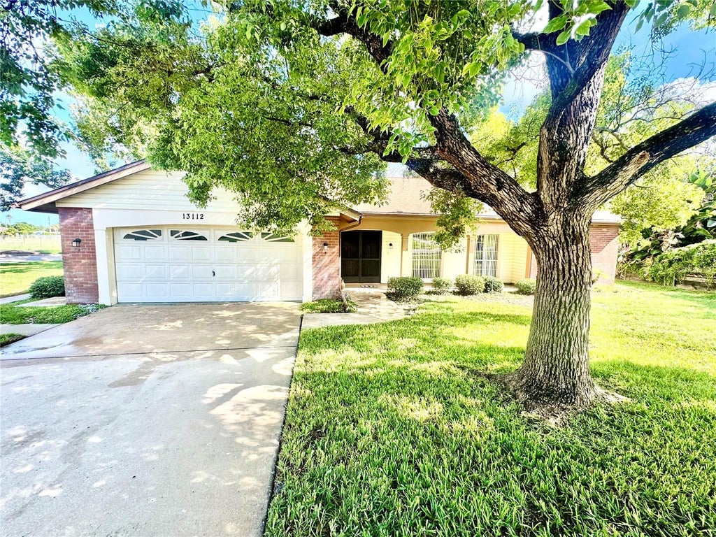 Photo of 13112 Western Circle, Hudson, FL 34667 (MLS # TB8546060)