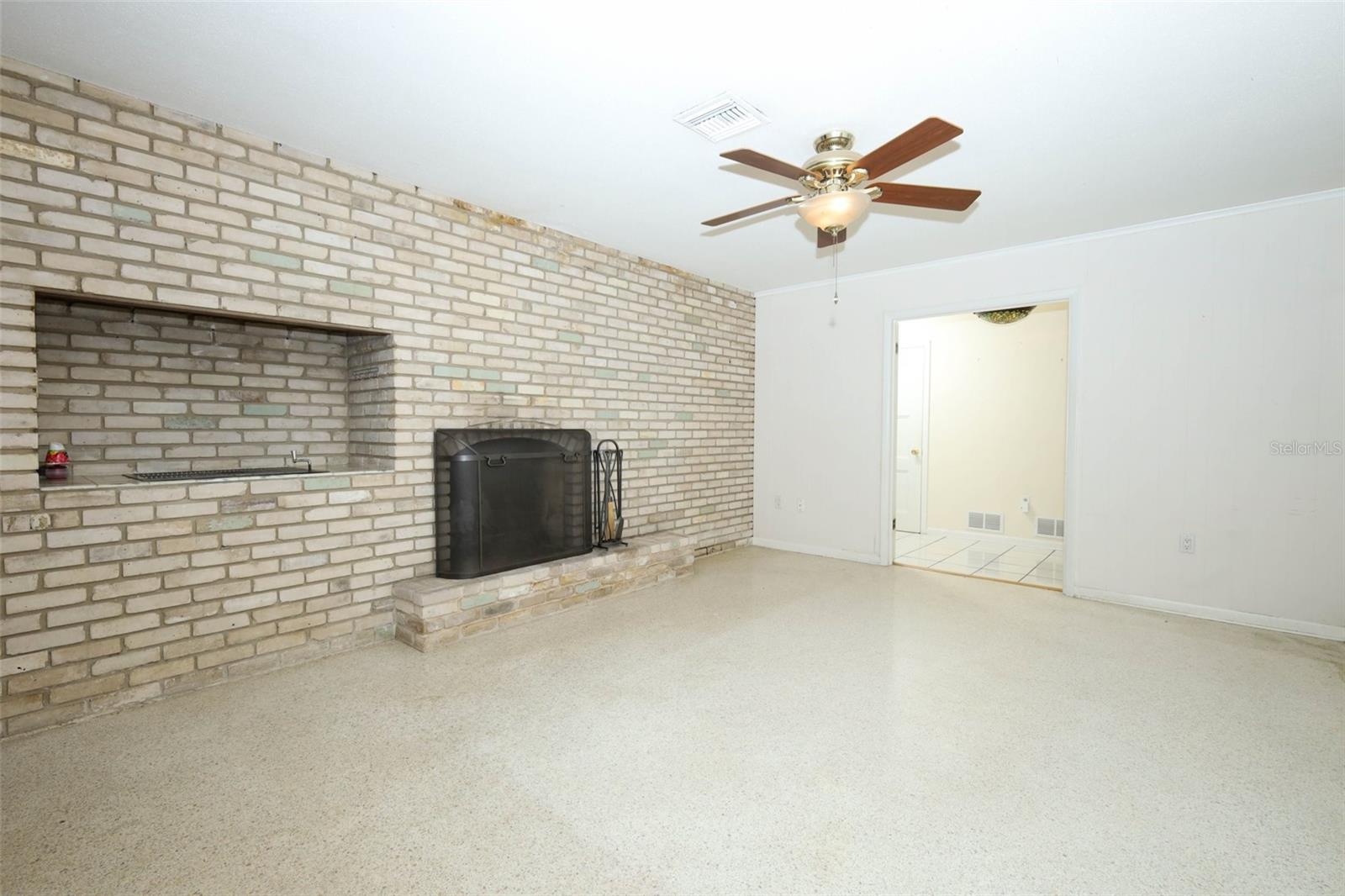 HIGHLAND PARK ESTATES | DOMMERICH - Residential