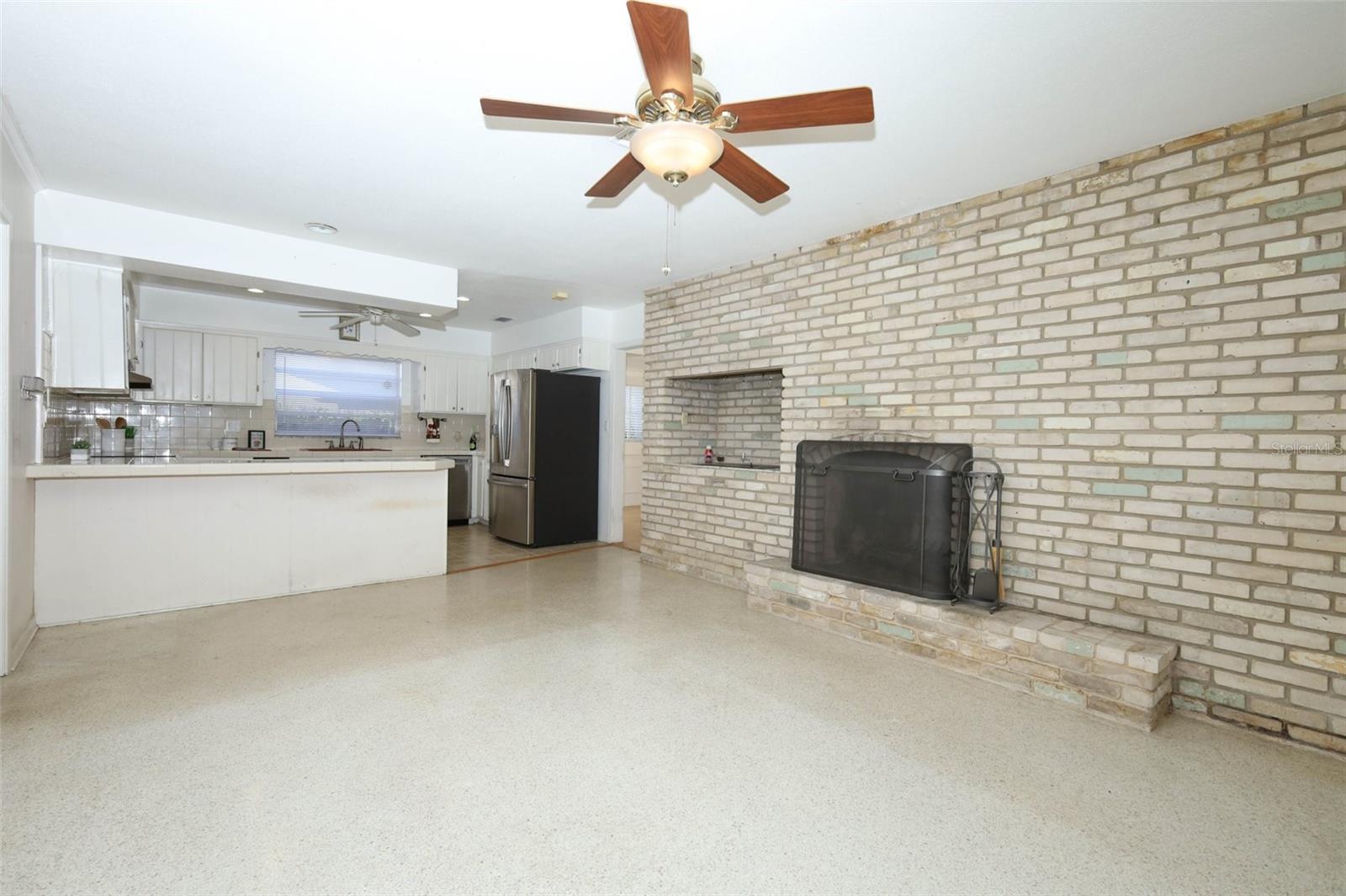 HIGHLAND PARK ESTATES | DOMMERICH - Residential