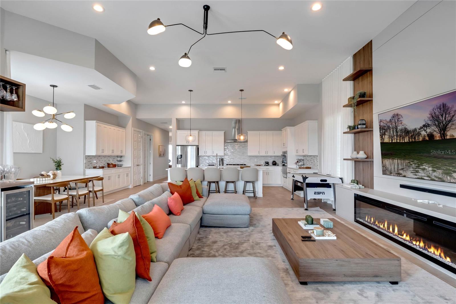 BELLA COLLINA WEST SUB - Residential