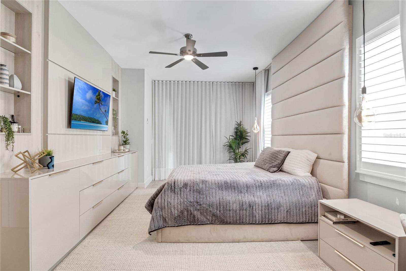 BELLA COLLINA WEST SUB - Residential