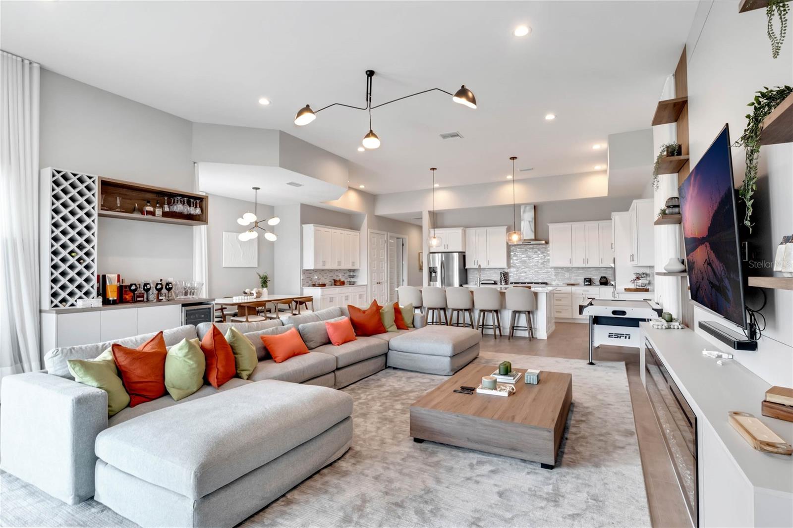 BELLA COLLINA WEST SUB - Residential