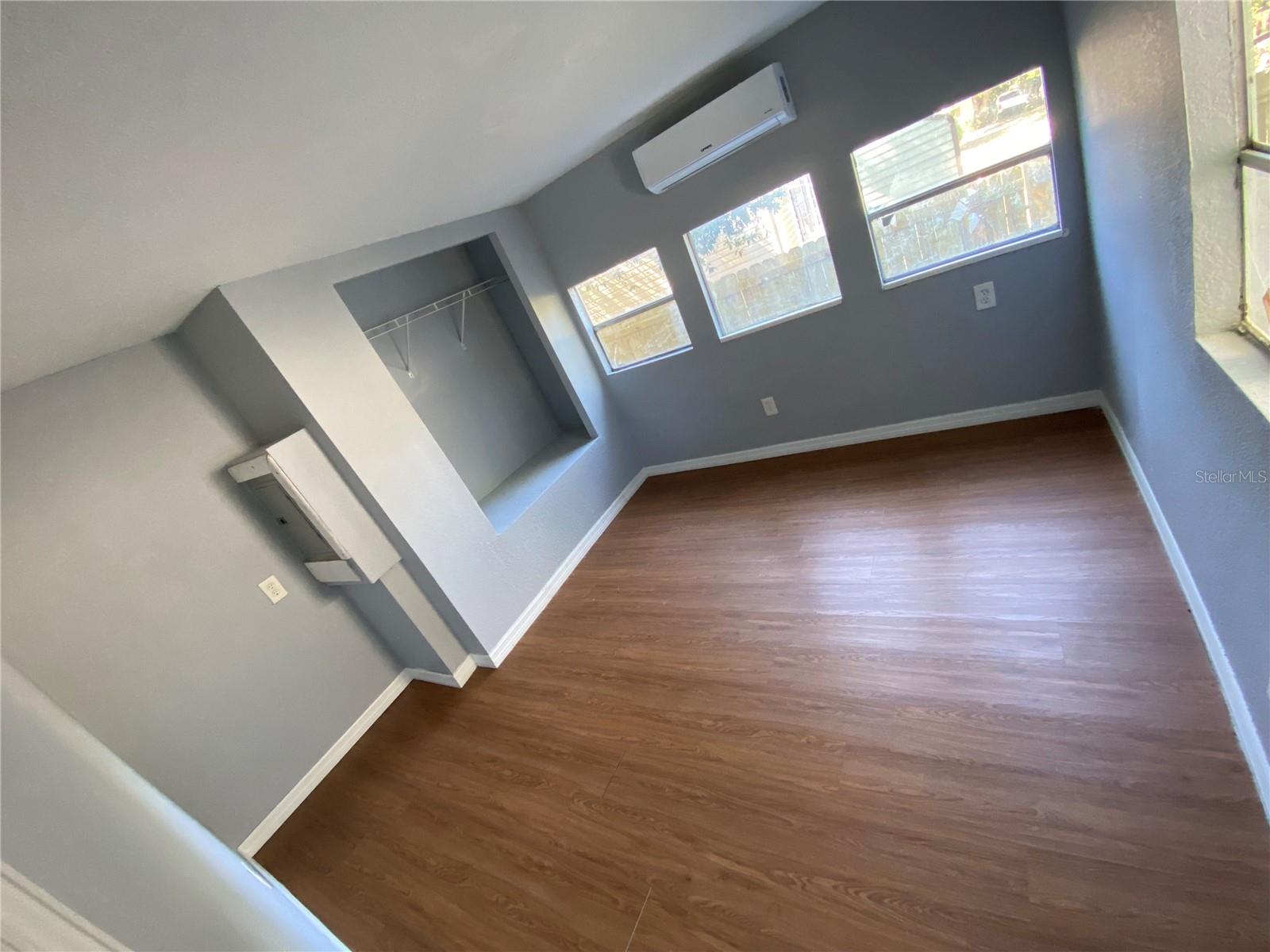 SUNSHINE PARK - Residential