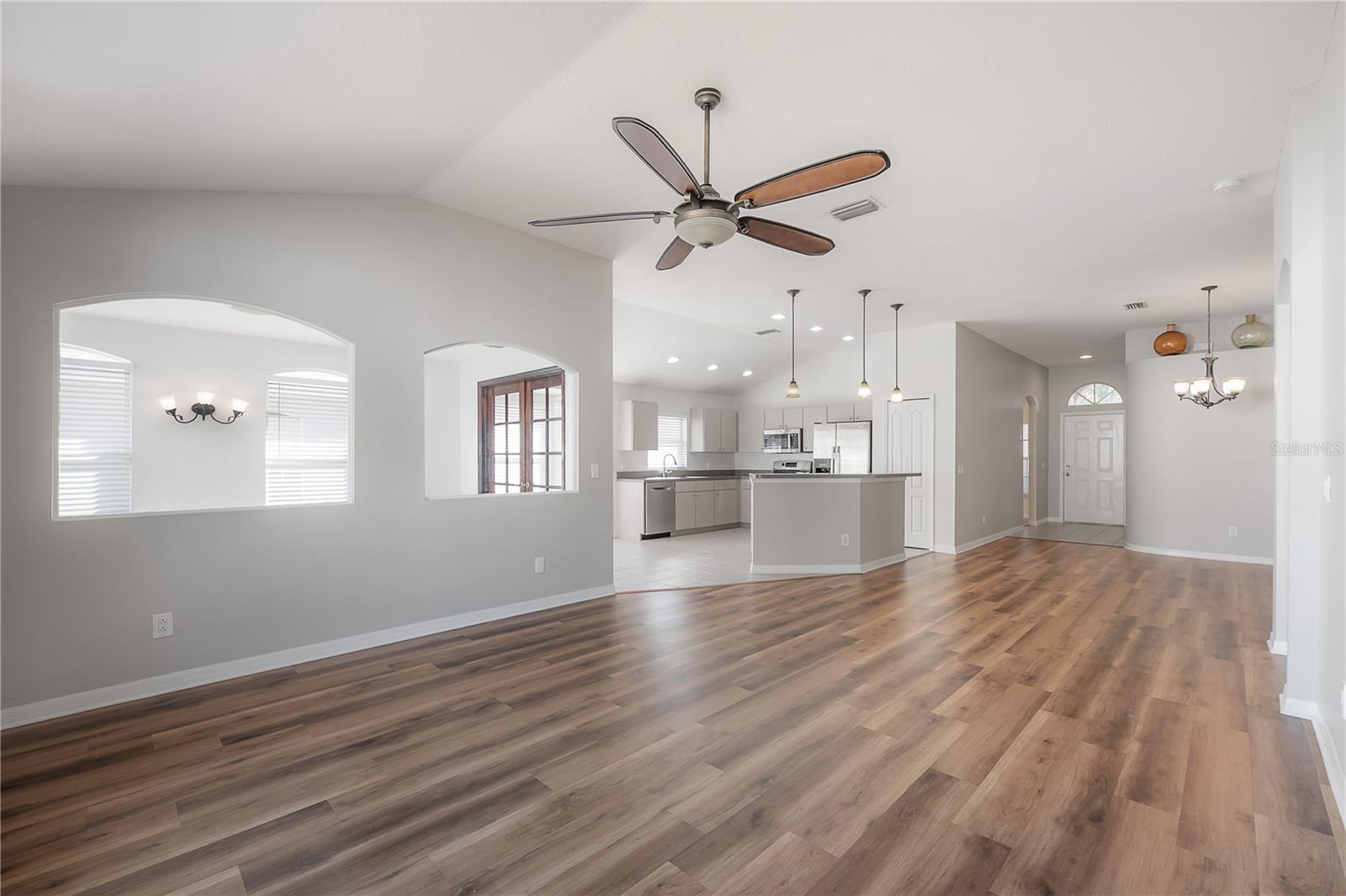 BLOOMINGDALE TRAILS - Residential Lease