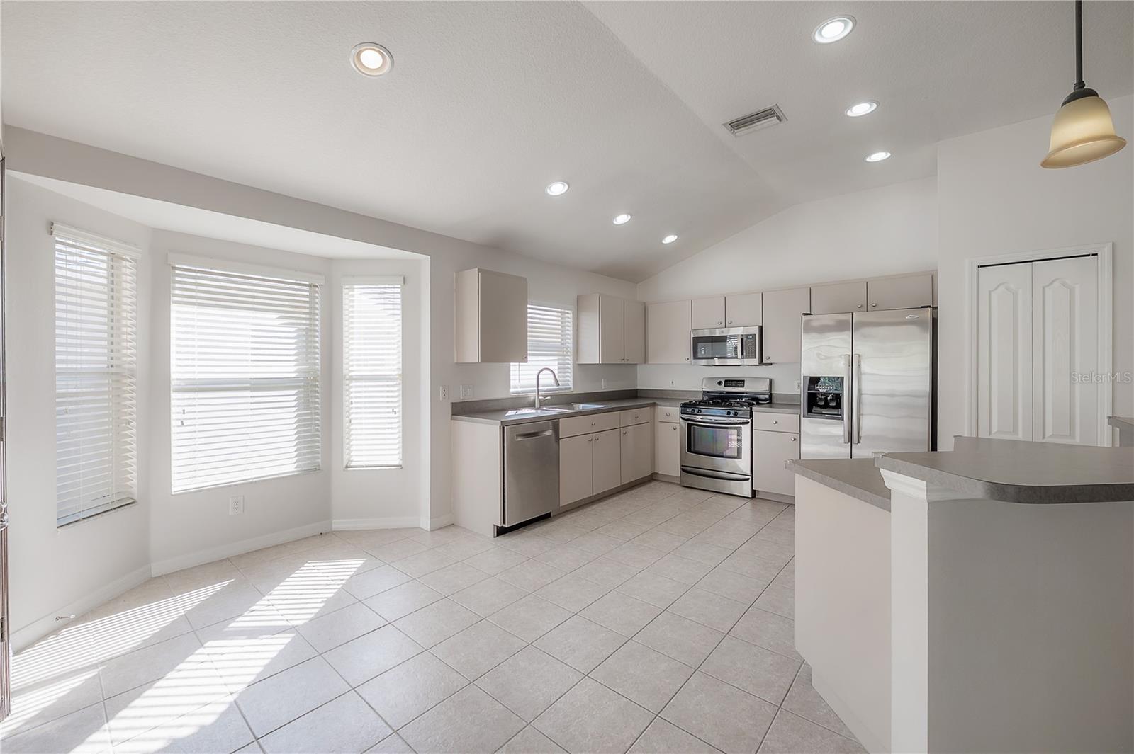 BLOOMINGDALE TRAILS - Residential Lease