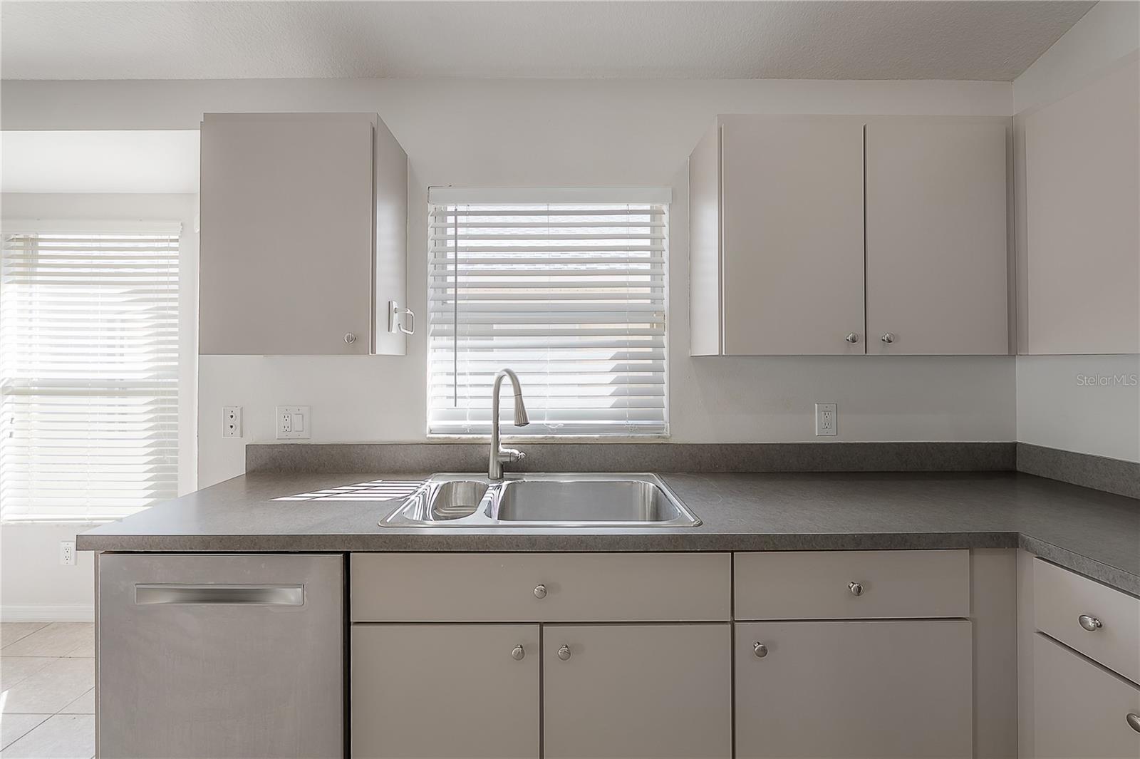 BLOOMINGDALE TRAILS - Residential Lease