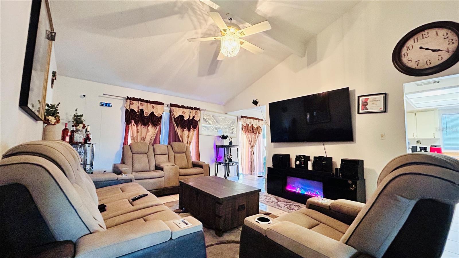 SKY LAKE SOUTHA - Residential