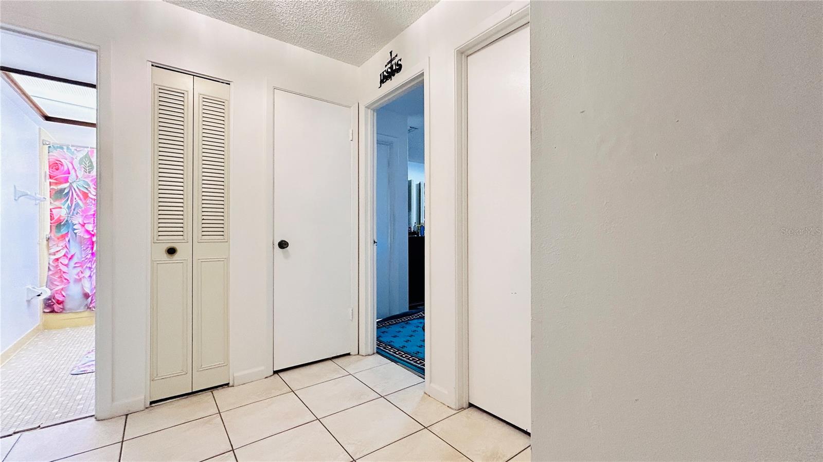 SKY LAKE SOUTHA - Residential