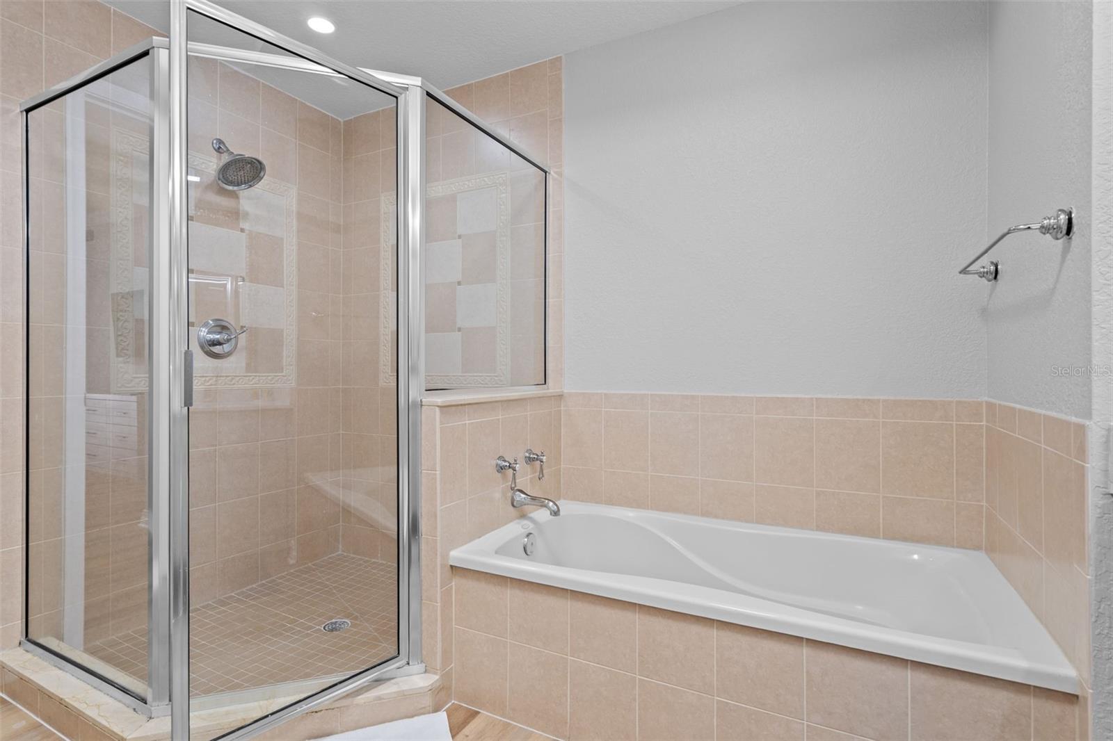 VILLAS AT REUNION SQUARE CONDO PH 3 - Residential