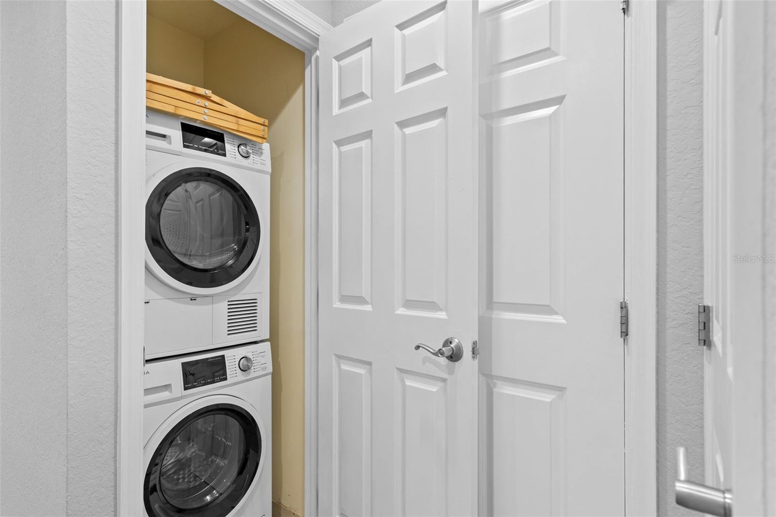 VILLAS AT REUNION SQUARE CONDO PH 3 - Residential